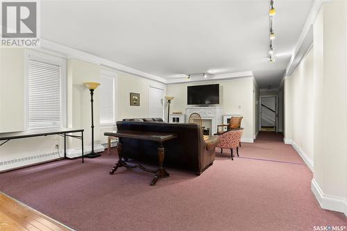 203 2305 Victoria Avenue, Regina, SK - Indoor