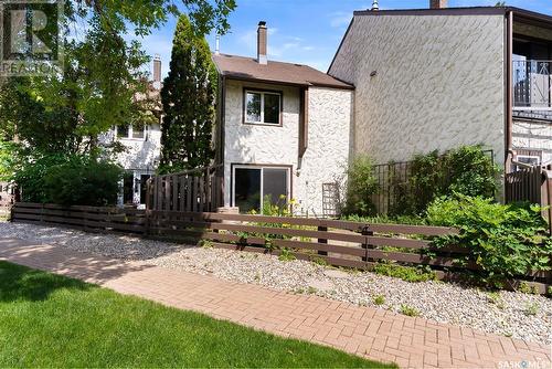 1615 23Rd Avenue, Regina, SK - Outdoor