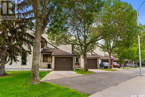1615 23Rd Avenue, Regina, SK - Outdoor With Facade
