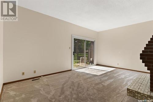 1615 23Rd Avenue, Regina, SK - Indoor Photo Showing Other Room