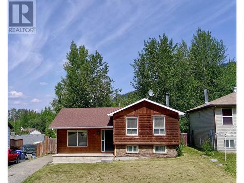 140 Wapiti Crescent  Tumbler Ridge, BC V0C 2W0