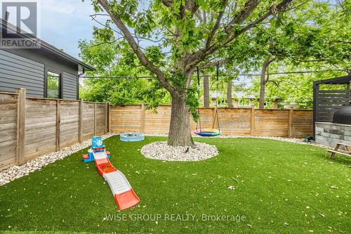 1322 Stanbury Road, Oakville, ON - Outdoor