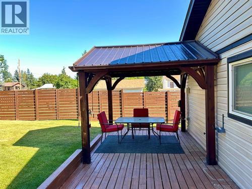 415 16Th Avenue N, Creston, BC - Outdoor With Deck Patio Veranda With Exterior