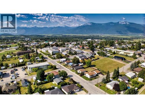 415 16Th Avenue N, Creston, BC - Outdoor With View