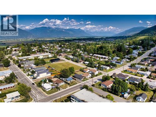 415 16Th Avenue N, Creston, BC - Outdoor With View