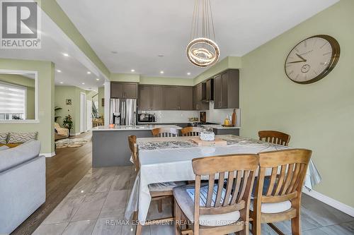 67 Malcolm Crescent, Haldimand, ON - Indoor Photo Showing Dining Room