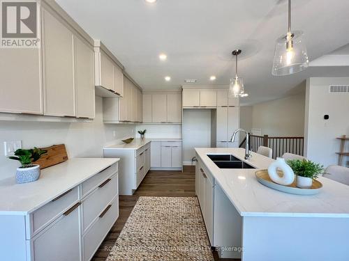 6 Horton Court, Belleville (Belleville Ward), ON - Indoor Photo Showing Kitchen With Double Sink
