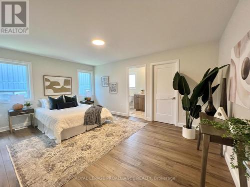 6 Horton Court, Belleville (Belleville Ward), ON - Indoor Photo Showing Bedroom