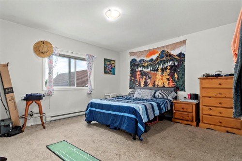 560 4Th St, Courtenay, BC 