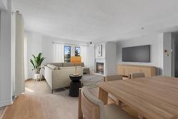 205-5400 Av. Colomb  Brossard, QC J4Z 3T3