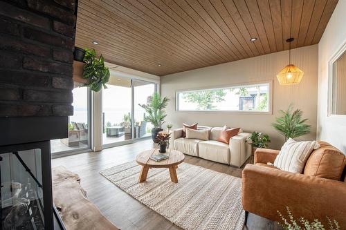 Salon - 85 Rue St-Gilbert, Lévis (Desjardins), QC - Indoor Photo Showing Living Room