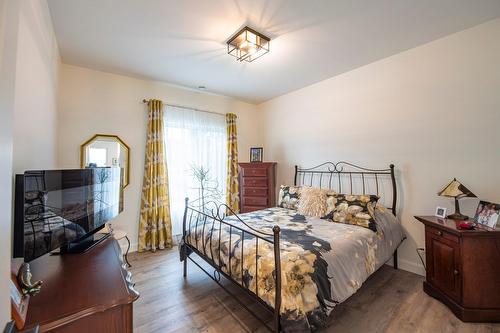 Chambre à coucher - 85 Rue St-Gilbert, Lévis (Desjardins), QC - Indoor Photo Showing Bedroom