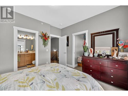 11581 Rogers Road Unit# 306, Lake Country, BC - Indoor Photo Showing Bedroom