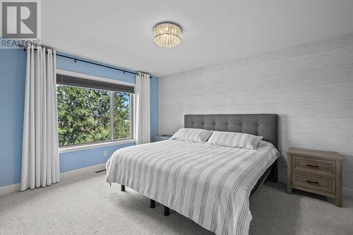 5318 Trickle Creek Drive, Kelowna, BC - Indoor Photo Showing Bedroom
