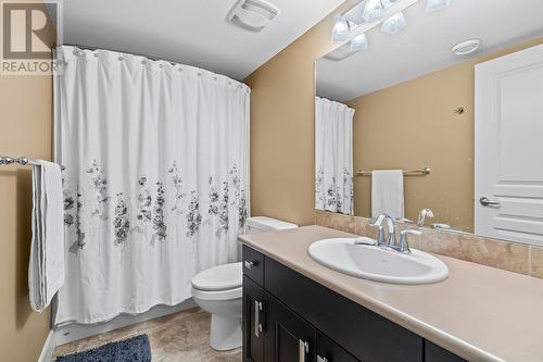5318 Trickle Creek Drive, Kelowna, BC - Indoor Photo Showing Bathroom