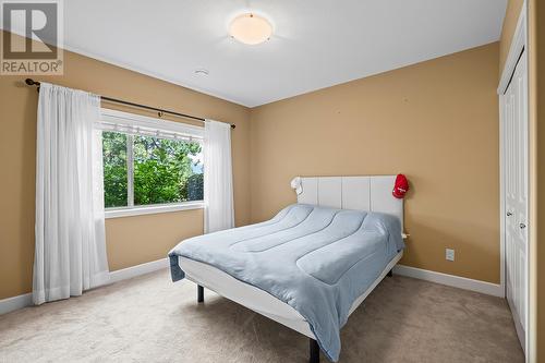 5318 Trickle Creek Drive, Kelowna, BC - Indoor Photo Showing Bedroom