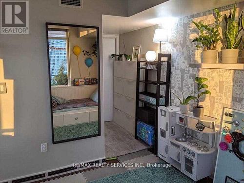 1019 - 4000 Spadina Avenue, Toronto, ON - Indoor Photo Showing Other Room