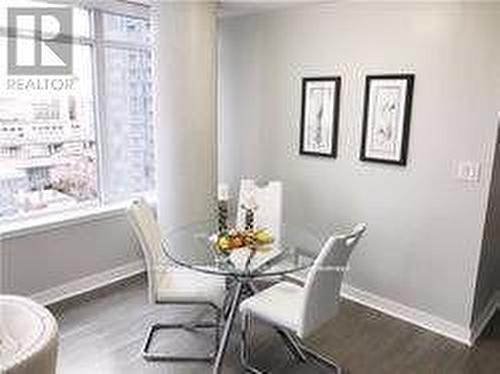 1019 - 4000 Spadina Avenue, Toronto, ON - Indoor Photo Showing Dining Room