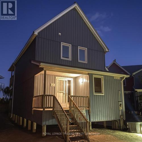 3 - 374 EDITH CAVELL BOULEVARD  Central Elgin (Port Stanley), ON N5L 1E5