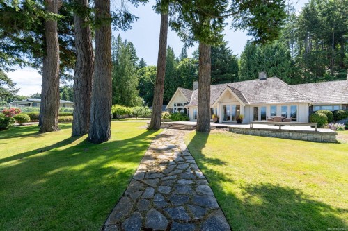 382 Judges Row, Qualicum Beach, BC 