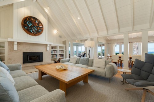 382 Judges Row, Qualicum Beach, BC 