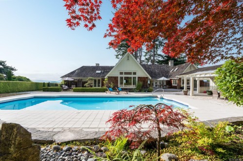 382 Judges Row, Qualicum Beach, BC 