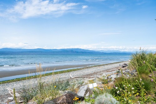 382 Judges Row, Qualicum Beach, BC 