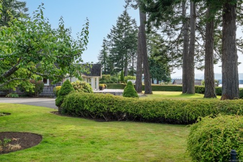 382 Judges Row, Qualicum Beach, BC 