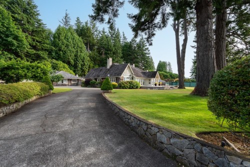 382 Judges Row, Qualicum Beach, BC 