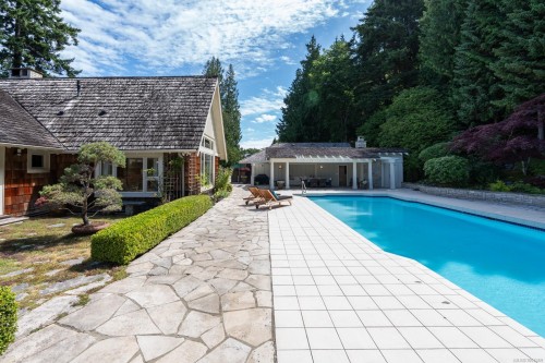 382 Judges Row, Qualicum Beach, BC 