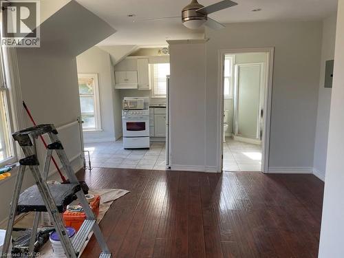 unit 4 - 34 Oak Street, Cambridge, ON - Indoor