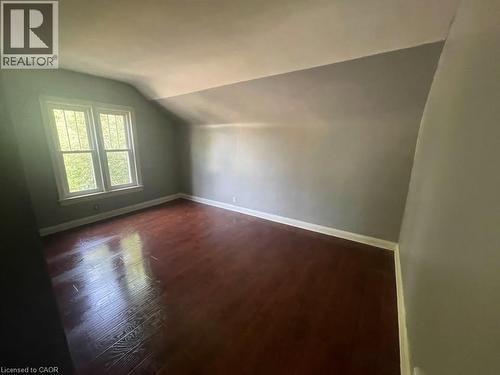 34 Oak Street, Cambridge, ON - Indoor Photo Showing Other Room