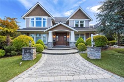 4973 La Quinta Pl  Saanich, BC V8Y 3G9