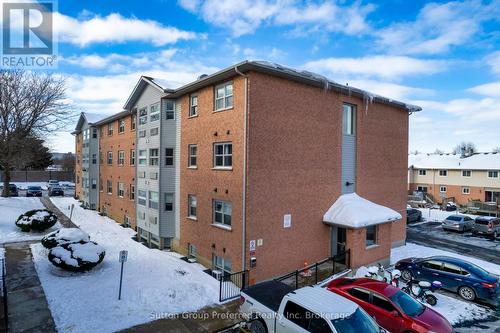 35 - 64 Hiawatha Road, Woodstock (Woodstock - North), ON - Outdoor With Exterior