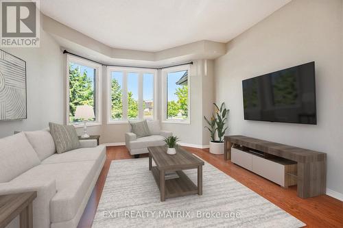 4 - 2086 Valin Street, Ottawa, ON - Indoor Photo Showing Living Room