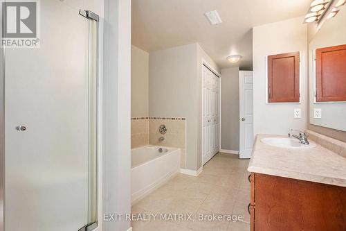 4 - 2086 Valin Street, Ottawa, ON - Indoor Photo Showing Bathroom