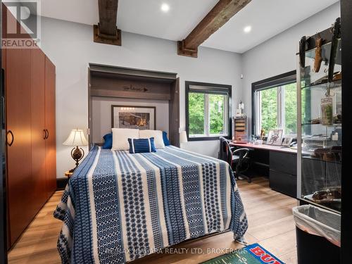 Guest House - 2738 Moyer Street, Pelham (North Pelham), ON - Indoor Photo Showing Bedroom