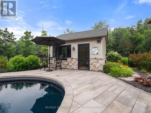 Pool house - also has a bathroom and change room - 2738 Moyer Street, Pelham (North Pelham), ON - Outdoor