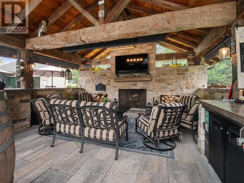 Gazebo with outdoor kitchen and wood fireplace - 2738 Moyer Street, Pelham (North Pelham), ON - 