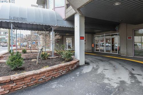 Frontage - 962-1077 Rue St-Mathieu, Montréal (Ville-Marie), QC - Outdoor
