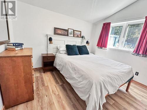 221 Prospect Drive, Princeton, BC - Indoor Photo Showing Bedroom