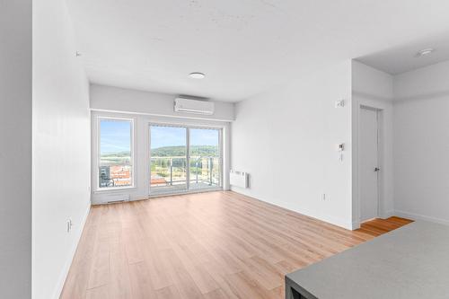 Living room - 1005-60  - 70 Rue Wellington S., Sherbrooke (Les Nations), QC - Indoor Photo Showing Other Room