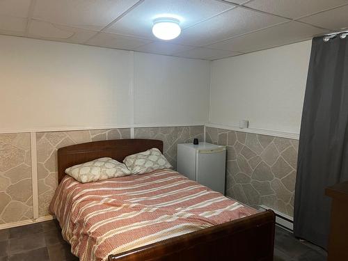 Chambre à coucher - 38 2E Avenue, Chapais, QC - Indoor Photo Showing Bedroom