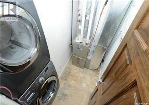 936 Montgomery Street, Moose Jaw, SK - Indoor