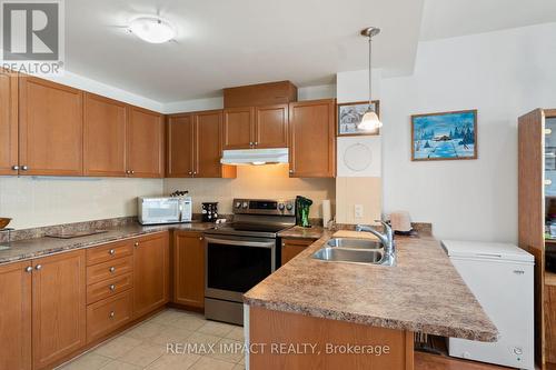 222 - 148 Third Street, Cobourg, ON - Indoor Photo Showing Kitchen With Double Sink
