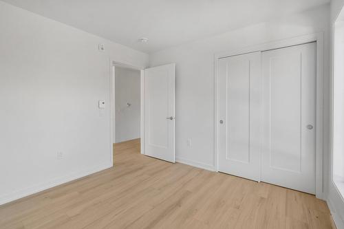Bedroom - 008-110 Rue De Joliette, Bromont, QC - Indoor Photo Showing Other Room