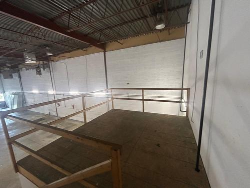 Commerce - 2286 Ch. St-François, Dorval, QC - Indoor Photo Showing Other Room