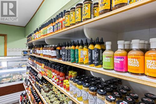 28 Buckingham Avenue, Oshawa, ON 