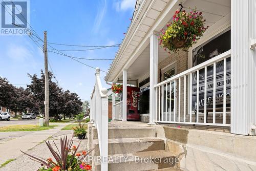 28 Buckingham Avenue, Oshawa, ON 