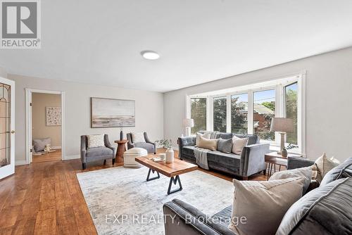 28 Buckingham Avenue, Oshawa, ON 